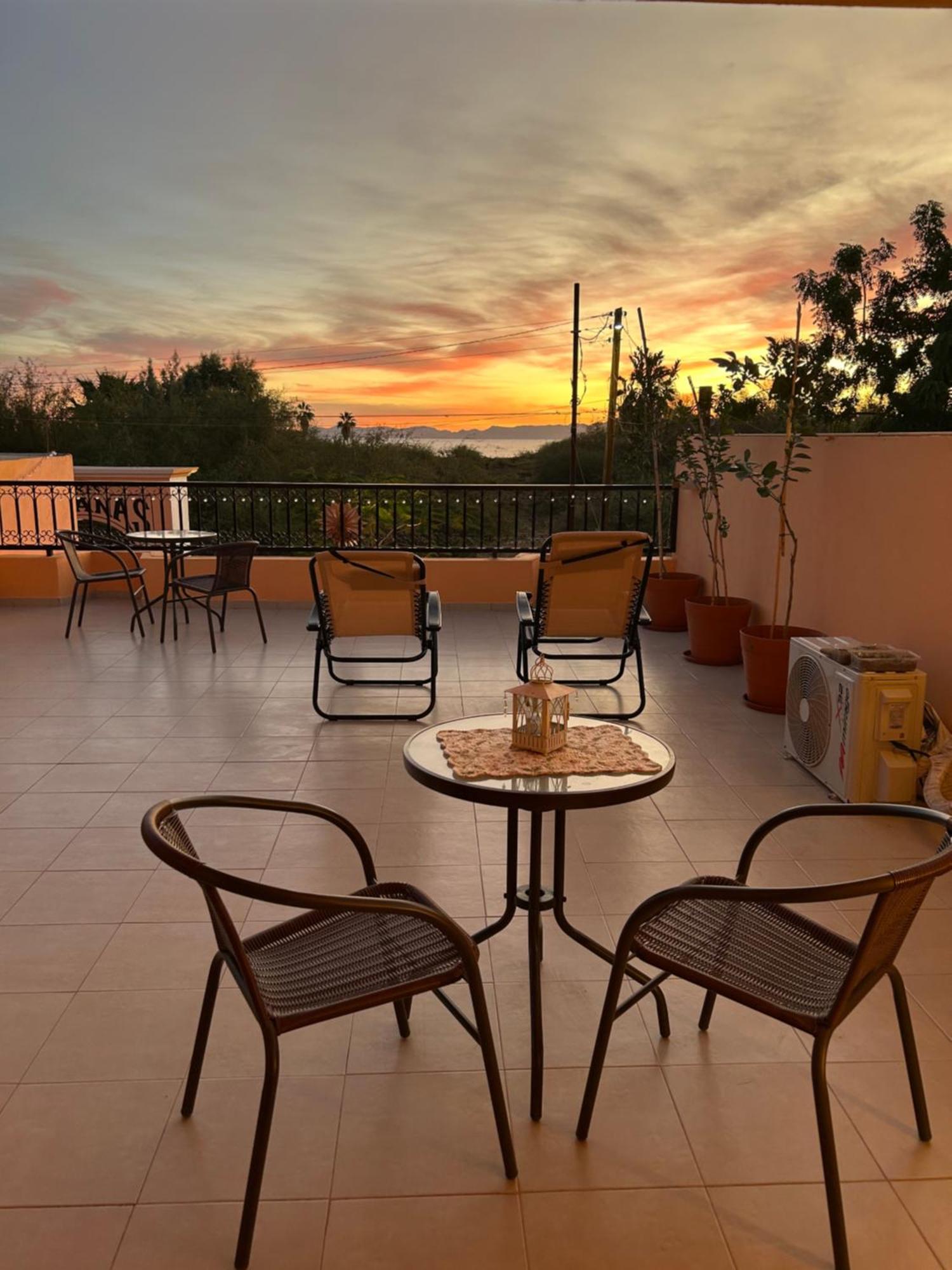 לורטו Tres Iguanas Apart Hotel - New, Cozy & Spacious Flats, Short Walk To Beach מראה חיצוני תמונה