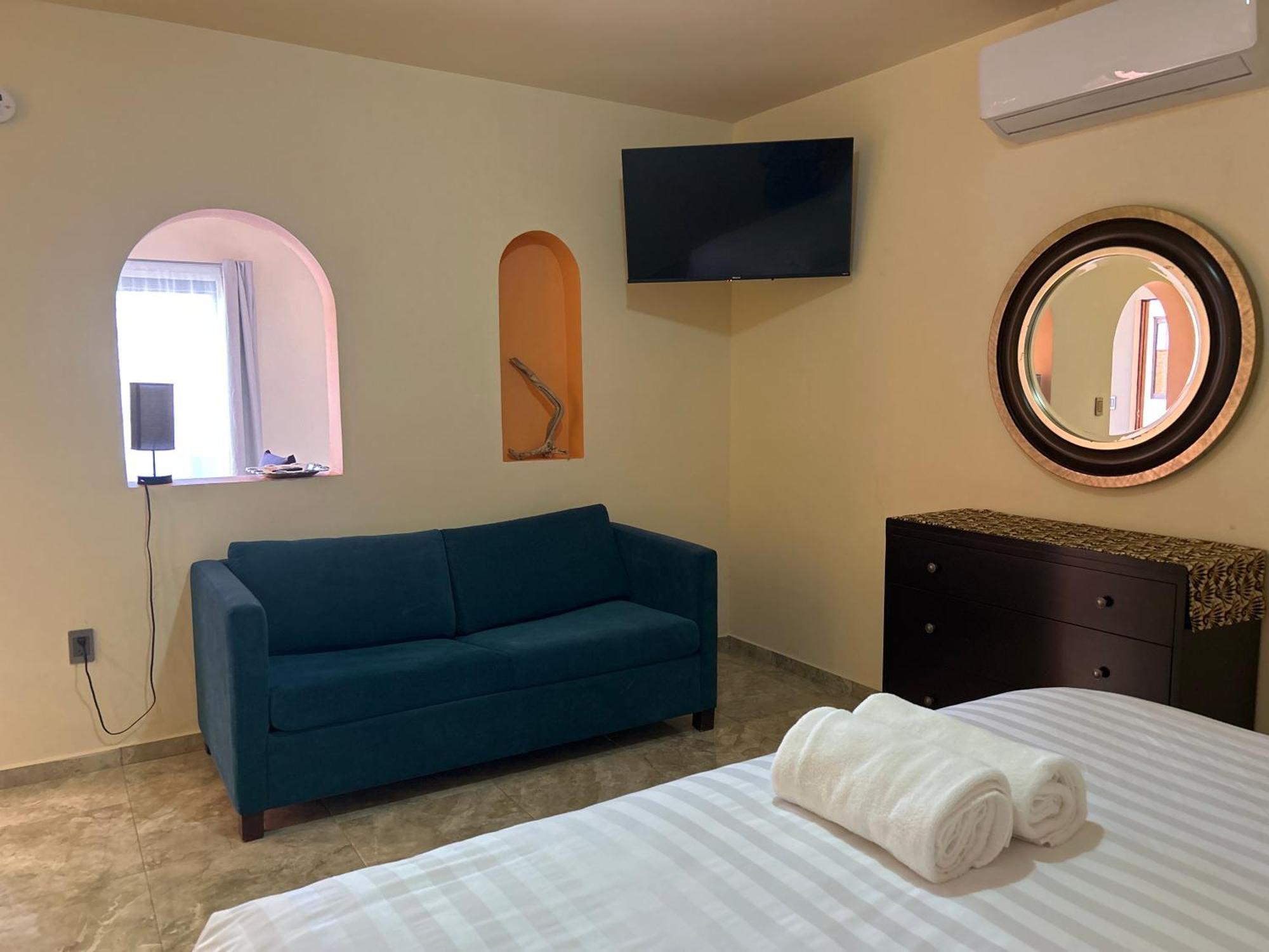 לורטו Tres Iguanas Apart Hotel - New, Cozy & Spacious Flats, Short Walk To Beach מראה חיצוני תמונה